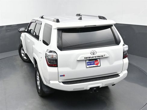 Used 2021 Toyota 4Runner SR5 Premium image 33