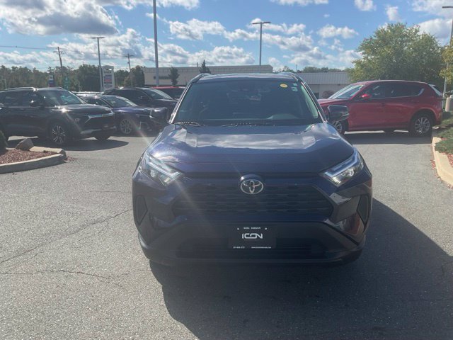 Used 2025 Toyota RAV4 XLE AWD/4WD image 2