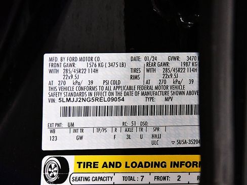 Used 2024 Lincoln Navigator Premiere image 14