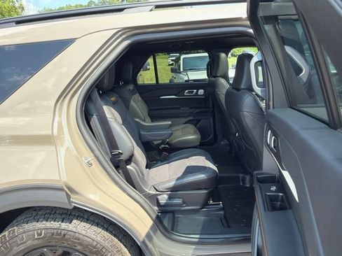 Used 2026 Ford Explorer Tremor w/ Tremor Ultimate Package AWD/4WD image 36