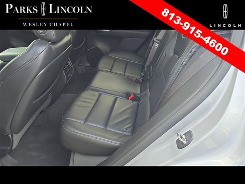 Used 2020 Cadillac XT4 Premium Luxury w/ Enhanced Visibility Package image 15