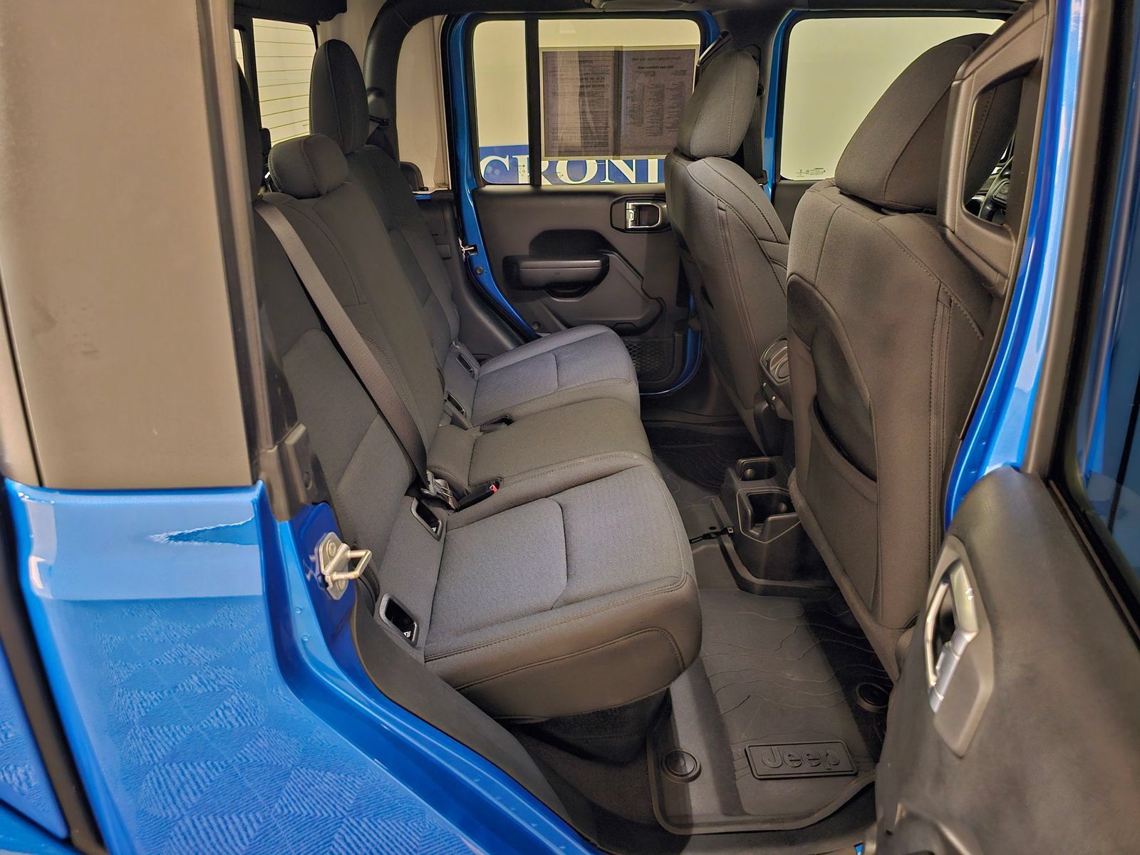 Used 2021 Jeep Gladiator Sport AWD/4WD image 26