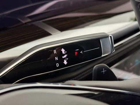 New 2026 Cadillac Escalade Luxury AWD/4WD image 32