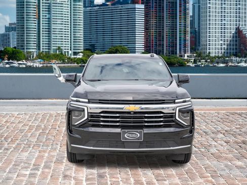 Used 2025 Chevrolet Tahoe LT image 2