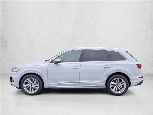 Used 2023 Audi Q7 3.0T Prestige w/ Prestige Package image 9
