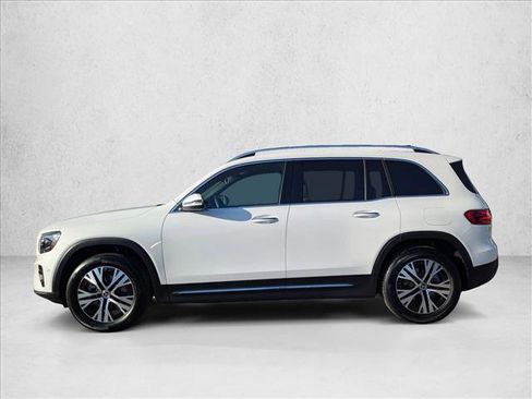 Certified 2025 Mercedes-Benz GLB 250 4MATIC image 7