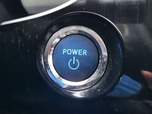 Used 2017 Toyota Prius Three image 22