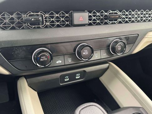 Used 2025 Honda Accord LX image 28