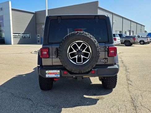 Used 2025 Jeep Wrangler Unlimited Rubicon AWD/4WD image 30