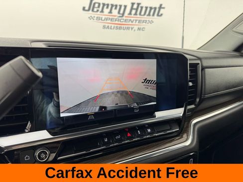 Used 2024 Chevrolet Silverado 2500 LT image 3