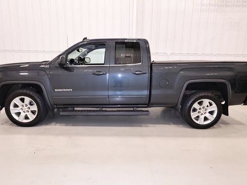 Used 2019 GMC Sierra 1500 SLE w/ SLE Value Package AWD/4WD image 6