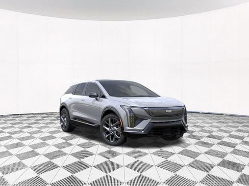 New 2026 Cadillac Optiq Luxury 1 w/ LPO, Floor Liner Package AWD/4WD image 8