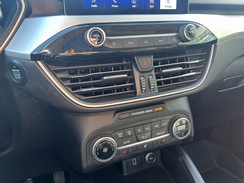 Certified 2020 Ford Escape SEL image 25