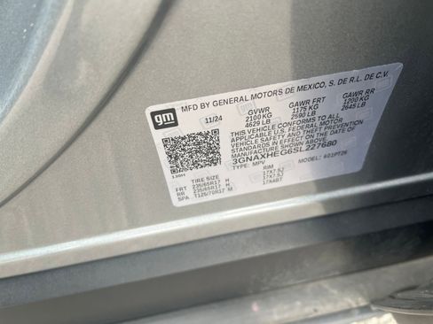 Used 2025 Chevrolet Equinox LT FWD image 23