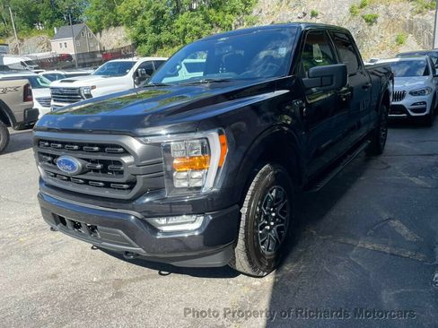 Used 2022 Ford F150 XLT w/ Equipment Group 302A High AWD/4WD image 5
