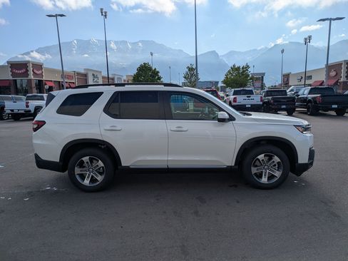 New 2026 Honda Pilot EX-L image 2