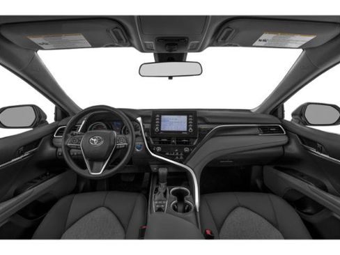 Used 2022 Toyota Camry XSE w/ Navigation Upgrade Package FWD image 8