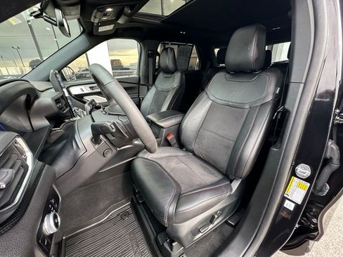 Used 2023 Ford Explorer ST w/ Equipment Group 401A image 18