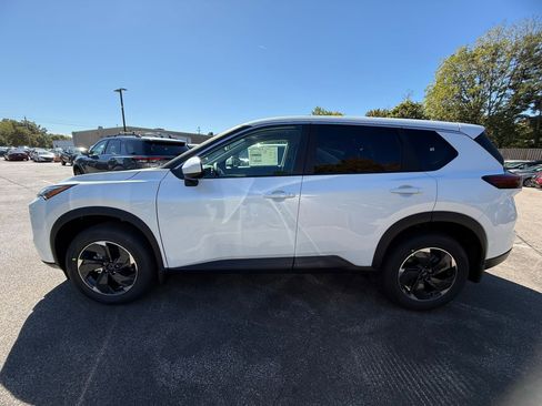 New 2026 Nissan Rogue SV w/ Cold Weather Package image 9