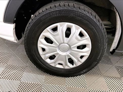Used 2024 Ford Transit 350 XLT RWD image 7
