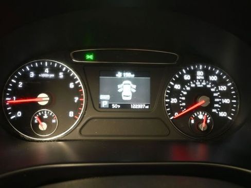 Used 2019 Kia Sorento LX image 26