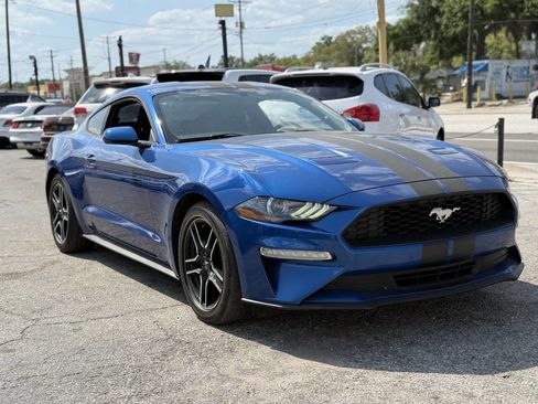 Used 2018 Ford Mustang Coupe w/ Equipment Group 101A image 9