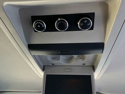 Used 2015 Dodge Grand Caravan SXT w/ Rear Park Assist Package image 15