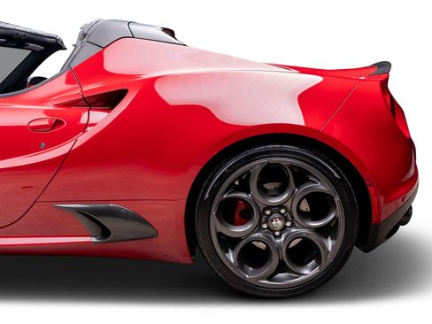 Used 2015 Alfa Romeo 4C Spider w/ Spider Track Package image 25
