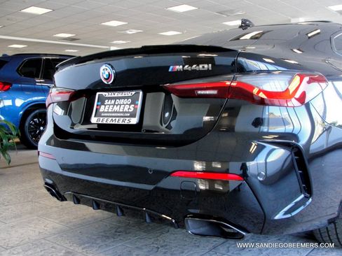Used 2023 BMW M440i Coupe w/ Premium Package image 13