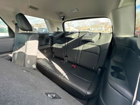 New 2026 Nissan Pathfinder SL w/ SL Premium Package (P04) AWD/4WD image 28