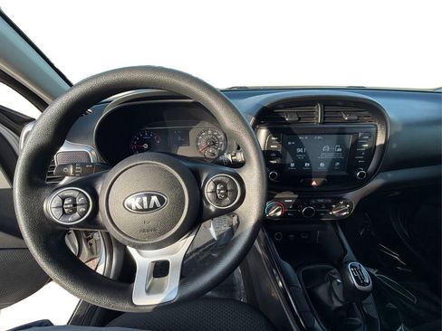 Used 2020 Kia Soul LX image 28
