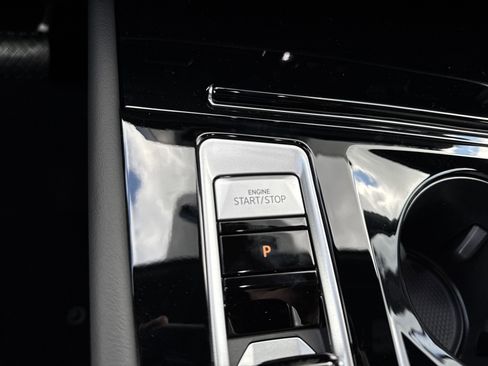 New 2026 Volkswagen Atlas Cross Sport SEL image 20