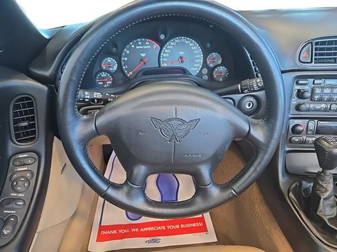 Used 2000 Chevrolet Corvette Convertible w/ Memory Pkg RWD image 14