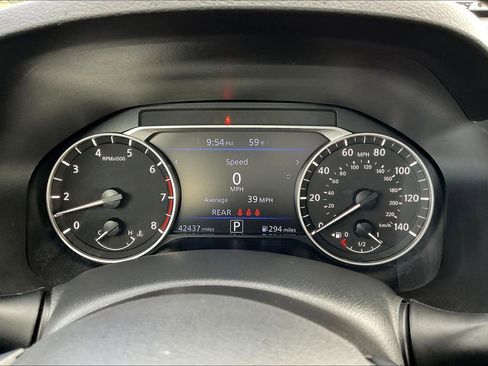 Used 2025 Nissan Altima 2.5 SV image 13