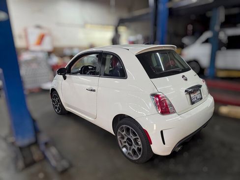 Used 2018 FIAT 500 Pop FWD image 3