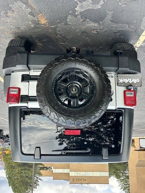 Used 2010 Jeep Wrangler Unlimited Sport AWD/4WD image 6