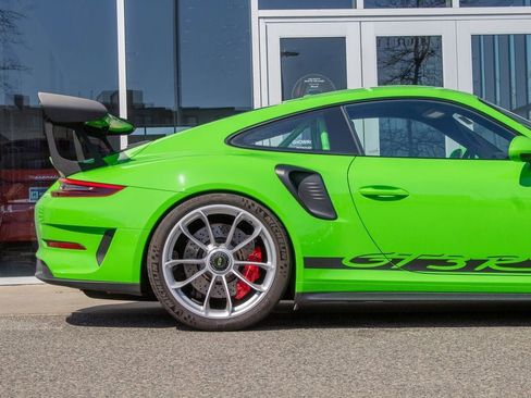 Used 2019 Porsche 911 GT3 RS RWD image 6