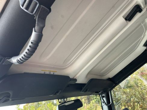 Used 2015 Jeep Wrangler Sport image 24