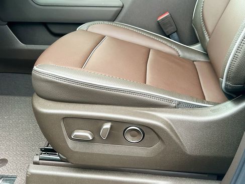 New 2026 GMC Sierra 1500 Denali w/ Denali Reserve Package image 9