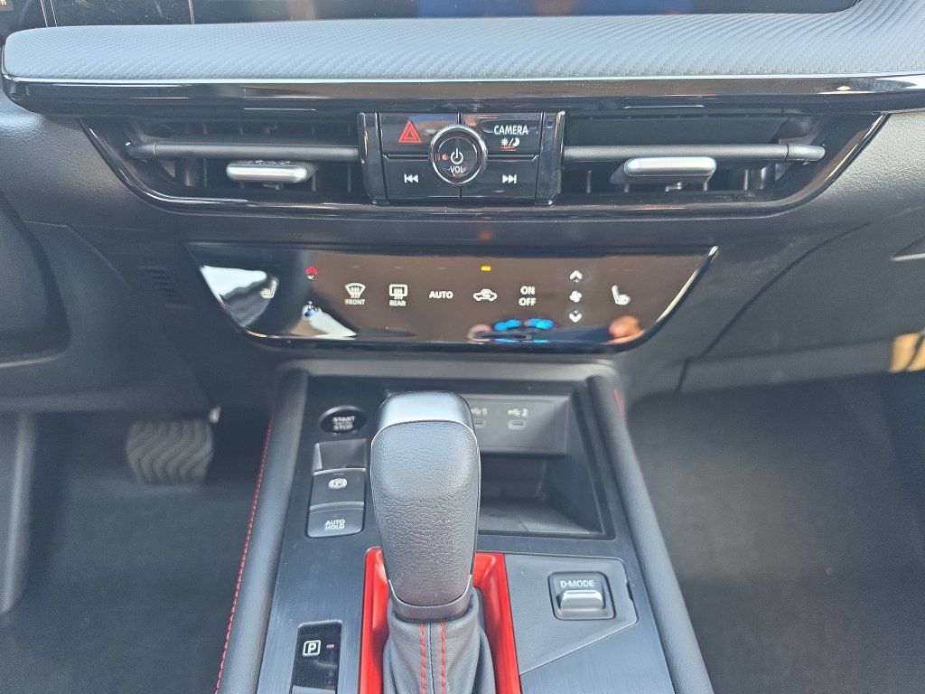 New 2027 Nissan Kicks SR AWD/4WD image 16