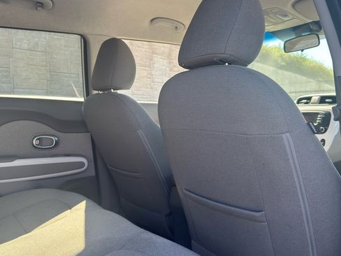 Used 2016 Kia Soul EV image 35