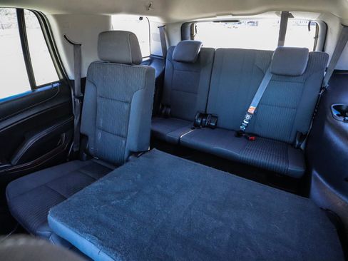 Used 2017 GMC Yukon SLE w/ Convenience Package image 14