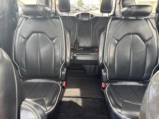 Used 2019 Chrysler Pacifica Limited w/ Advanced Safetytec Group FWD image 49