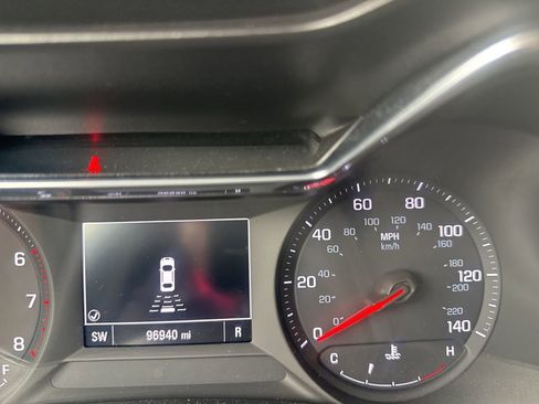 Used 2021 Chevrolet TrailBlazer LT w/ Convenience Package FWD image 42