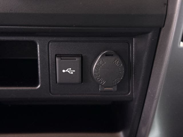 Used 2022 Toyota 4Runner SR5 Premium w/ Moonroof Package RWD image 21