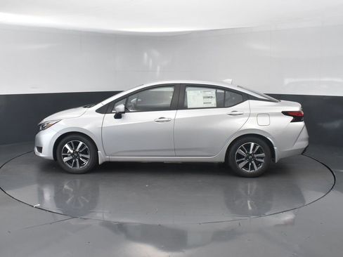 New 2025 Nissan Versa SV w/ Trunk Package image 3