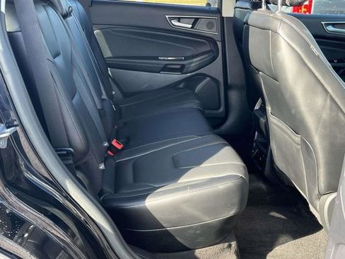 Used 2019 Ford Edge Titanium w/ Cold Weather Package image 23