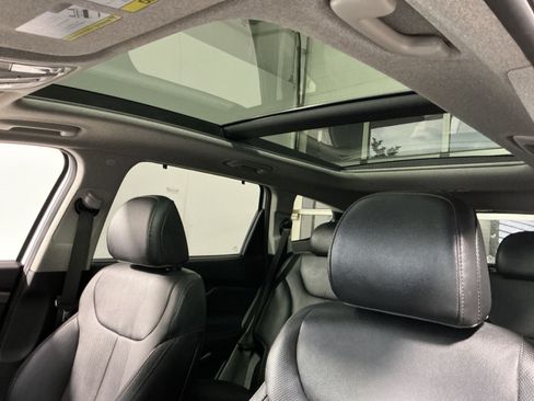 Used 2019 Hyundai Santa Fe AWD image 25
