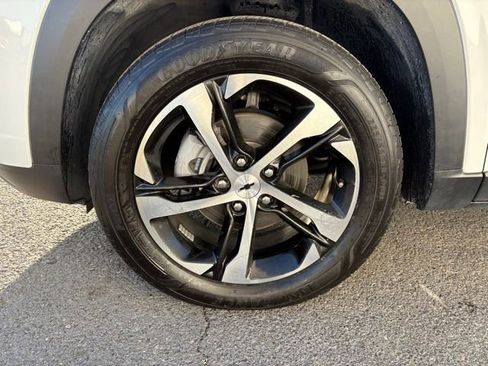 Used 2024 Chevrolet Trax RS w/ Driver Confidence Package image 6