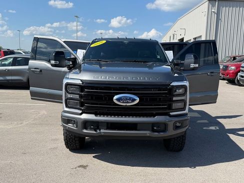 Used 2026 Ford F250 Platinum w/ Tremor Off-Road Package AWD/4WD image 24